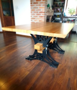 Stół industrialny dębowy Ampiko